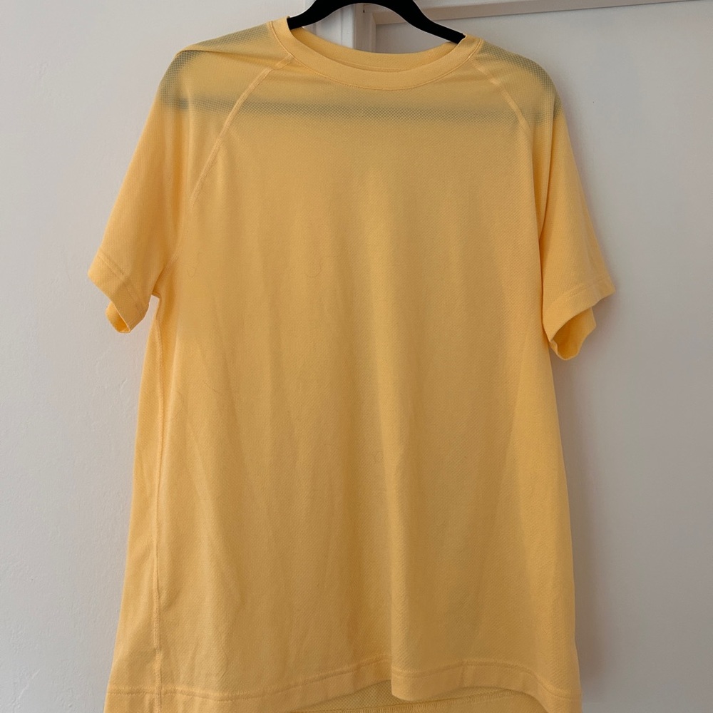 Outdoor voice dry fit work out t shirt